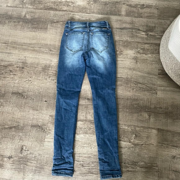 KANCANS - Picture 6 of 7